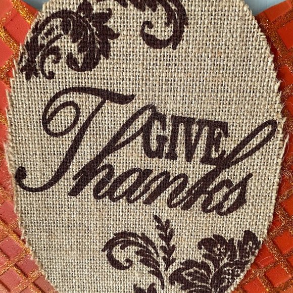🌟 LAST CALL!!! 🌟 LIKE NEW! Homegoods 'Give Thanks' Fall Pumpkin Sign - Picture 3 of 7